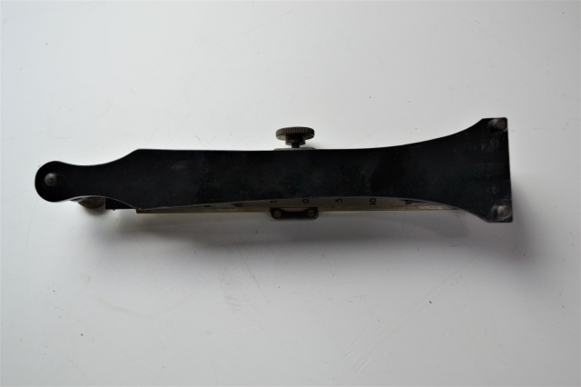 20th Century Indian Pattern Inclinometer by UIC no. B. 6946 with WD stamp.