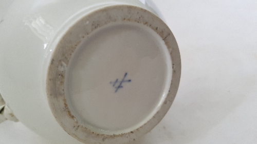 Meissen, An 18th Century  Hard Paste  Porcelain Coffee pot