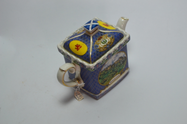 Edinburgh Castle Tea Pot