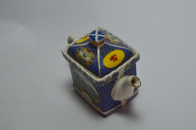 Edinburgh Castle Tea Pot