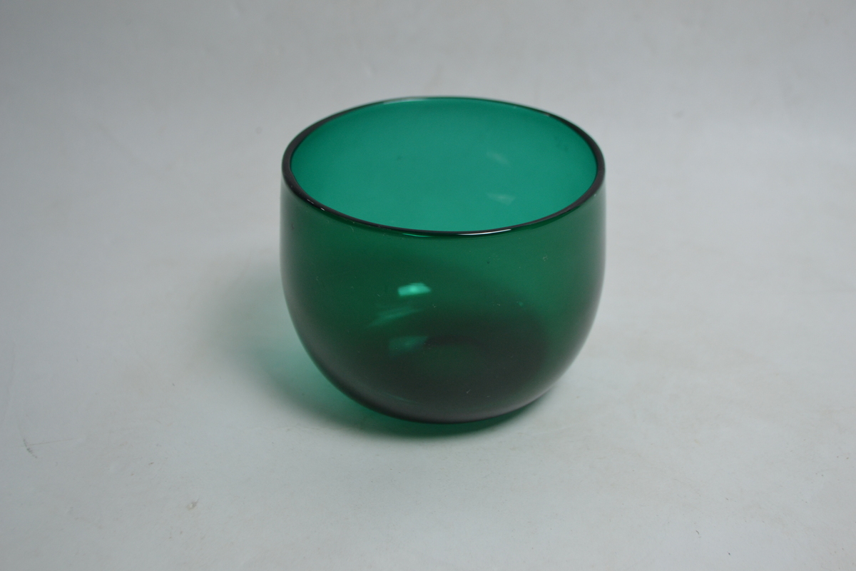 Antique Victorian Bristol Green Rinsing Bowl