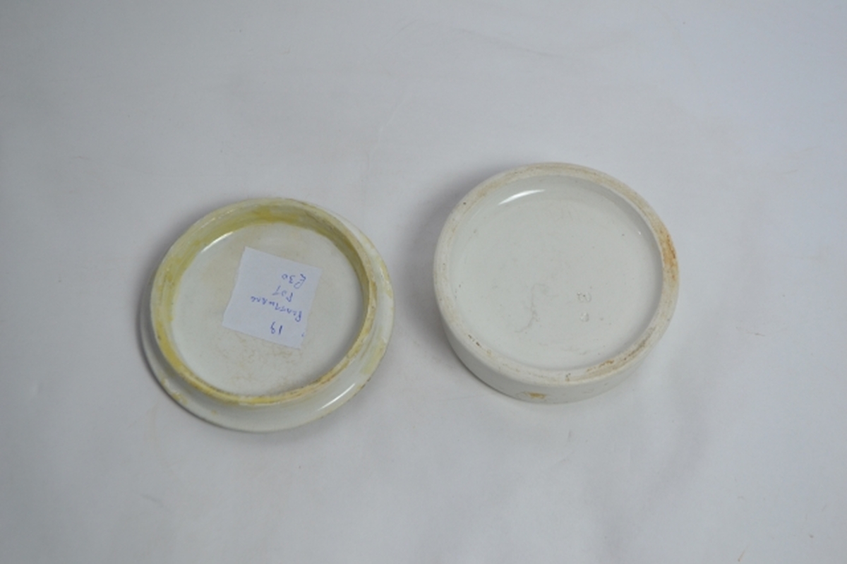 Prattware Pot with Lid 'Hide and Seek'