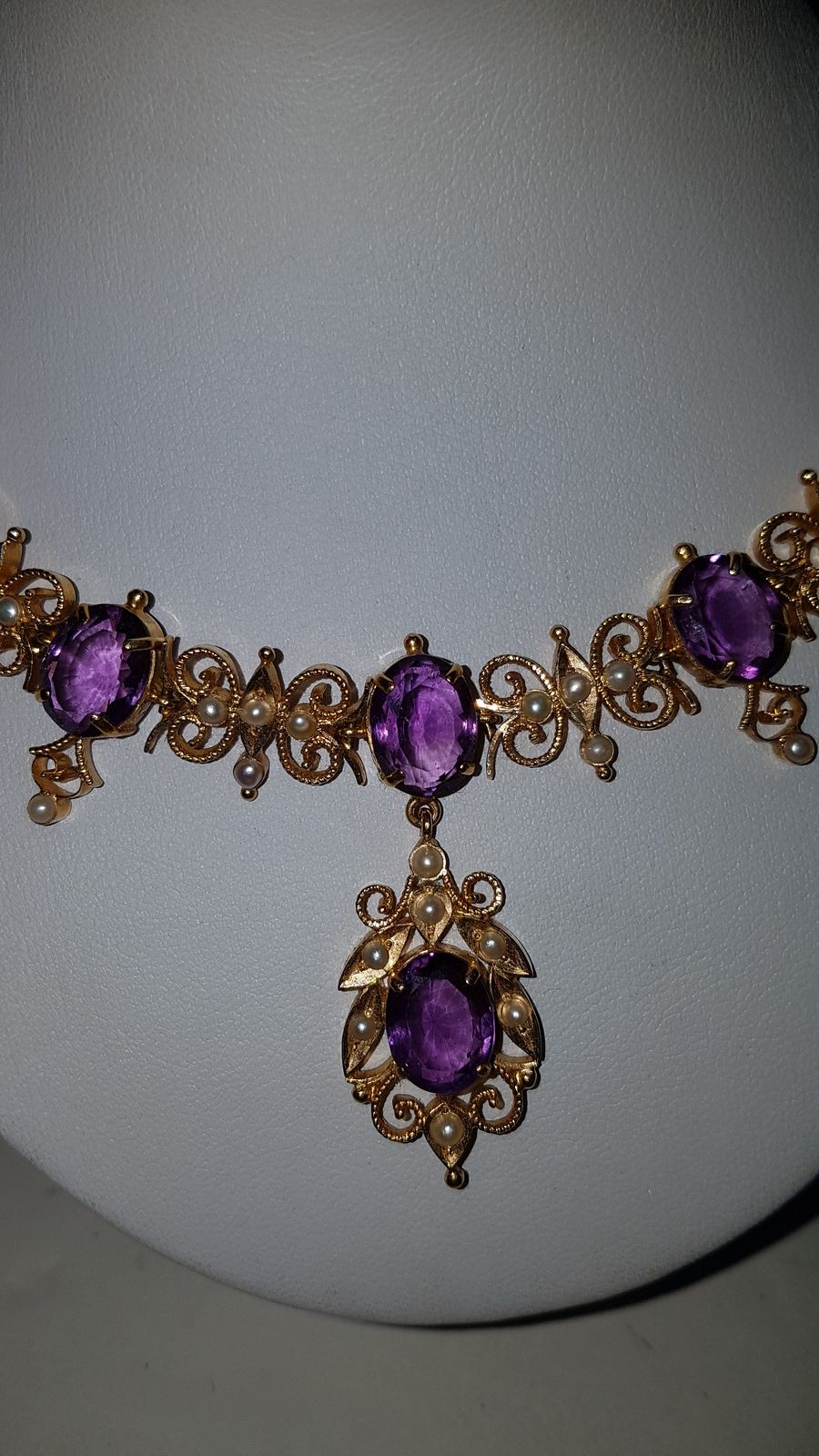 A 22 ct Gold, Amethyst And Seed Pearl Necklace