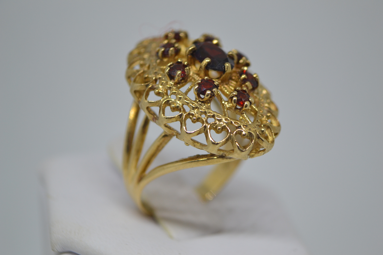 Mid 20th c. 9ct Gold Ring with Garnet
