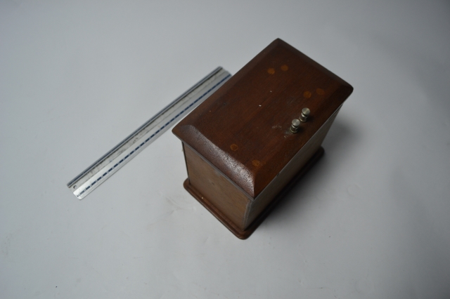 Victorian Electric Shock Machine.